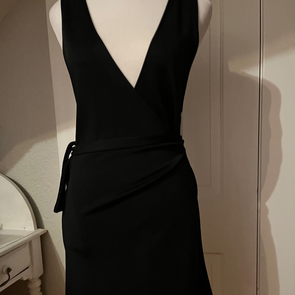 Little black dress multiple ways to wear! Size S.